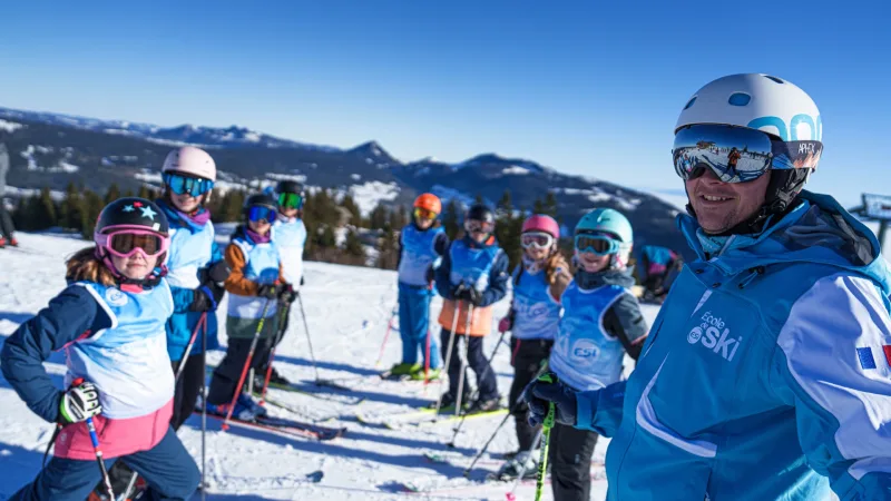 Cours collectif de ski alpin pour enfant à l'ESi